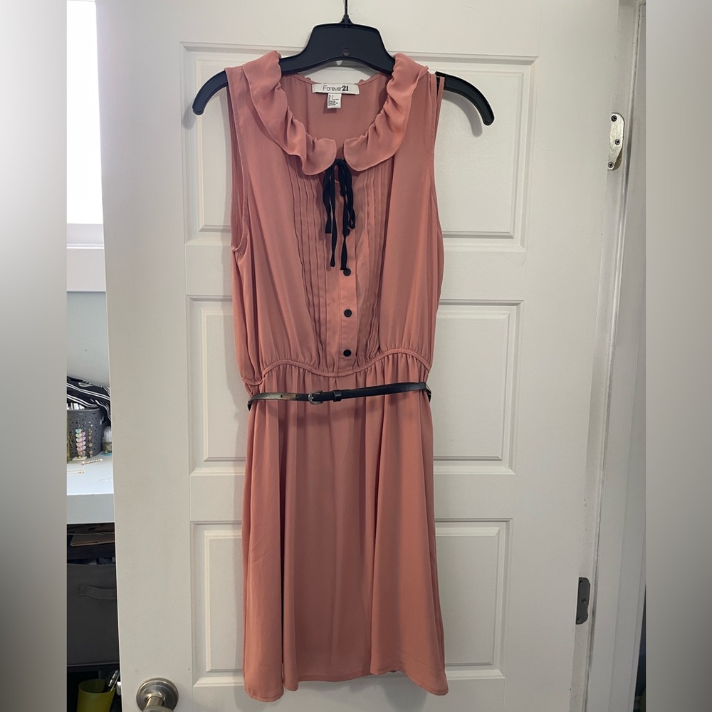 Forever 21 coral colored dress size L, with belt